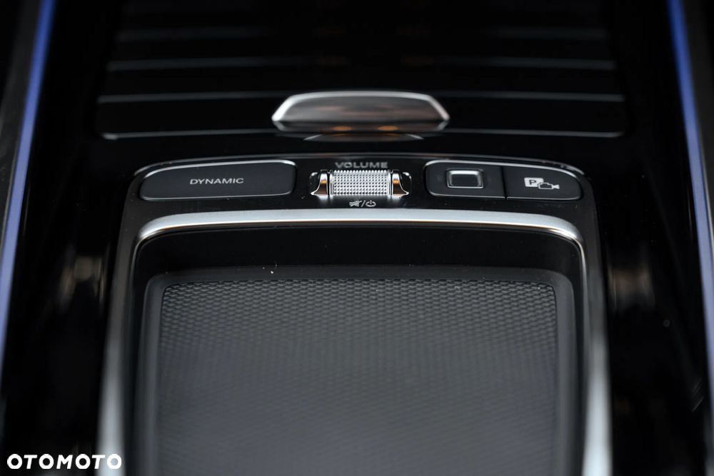 Mercedes-Benz GLB 200 AMG Line 7G-DCT - 16