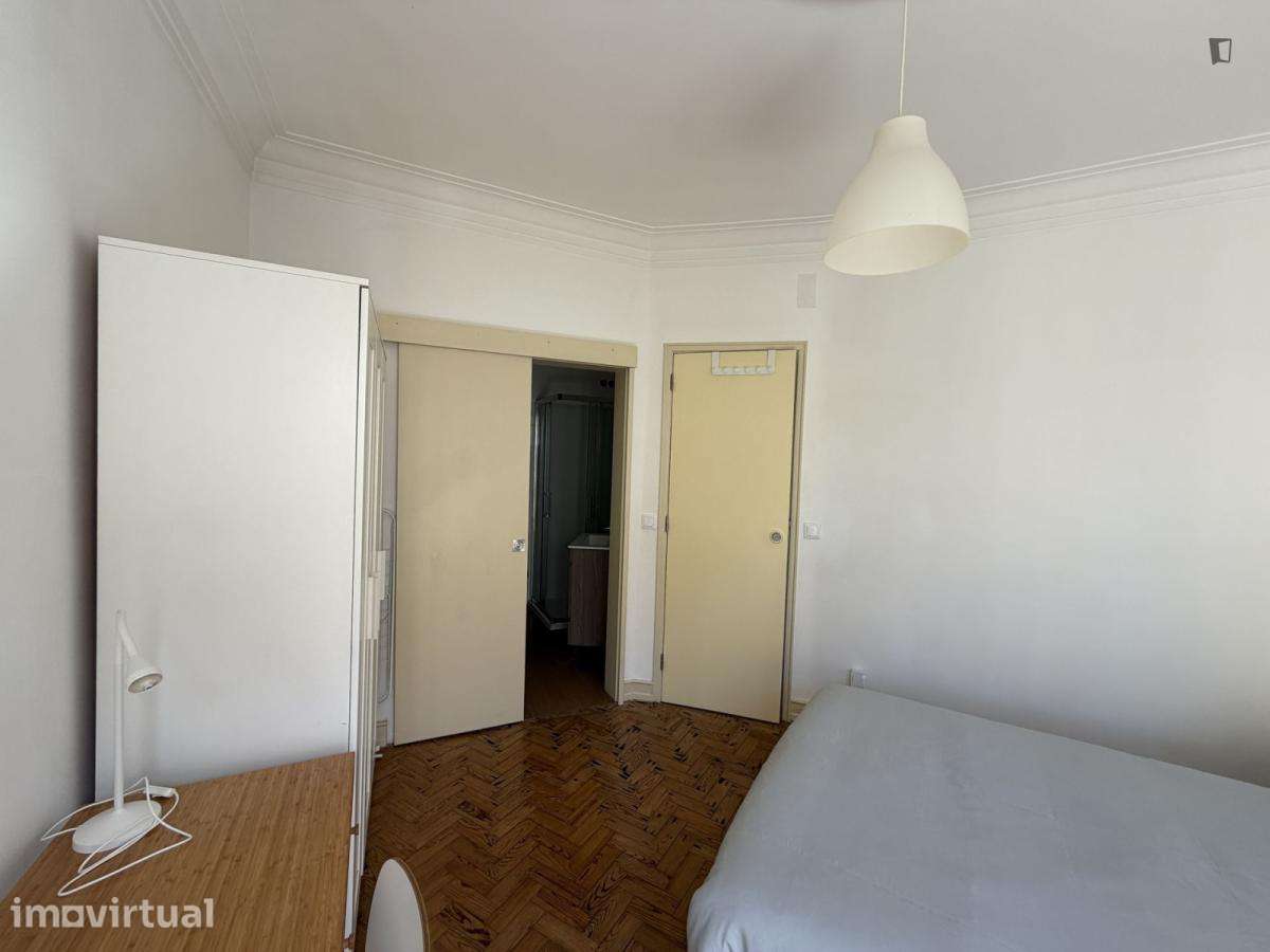 Quarto - localizado em Santa Apolónia Lisbon - Grande imagem: 3/10