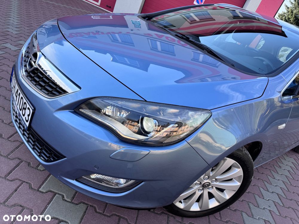Opel Astra 1.4 Turbo Cosmo - 2
