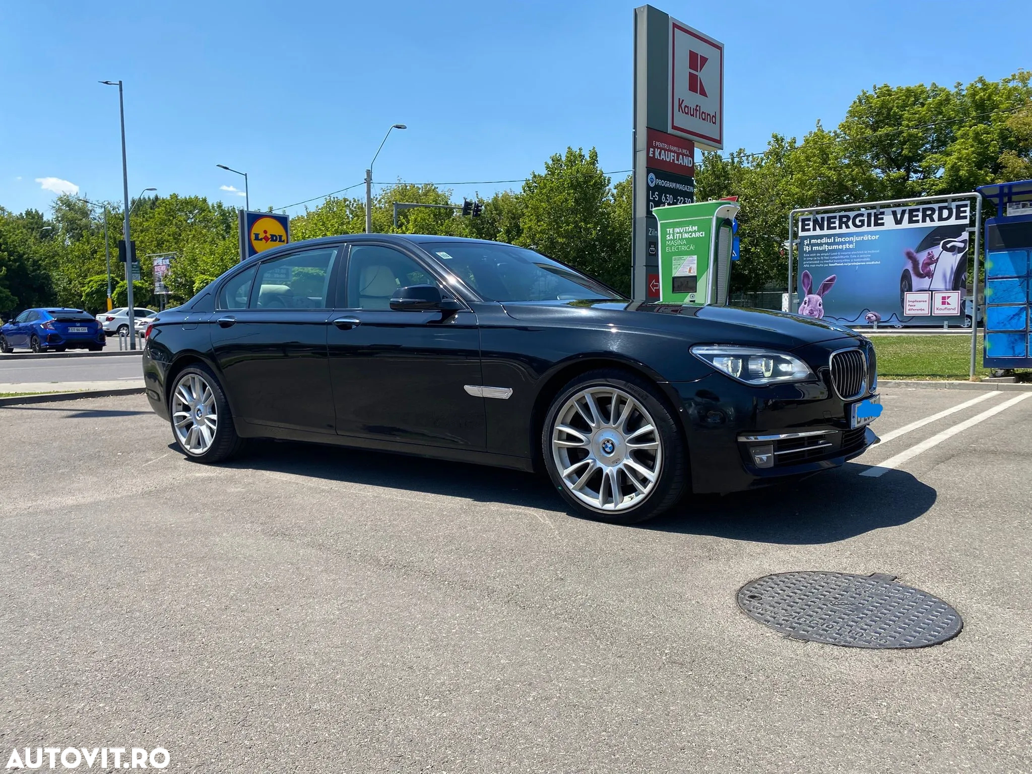 BMW Seria 7 750Ld xDrive - 17