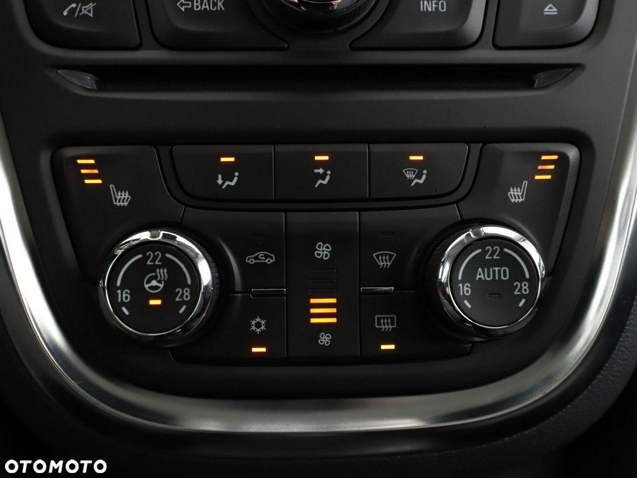 Opel Mokka - 27