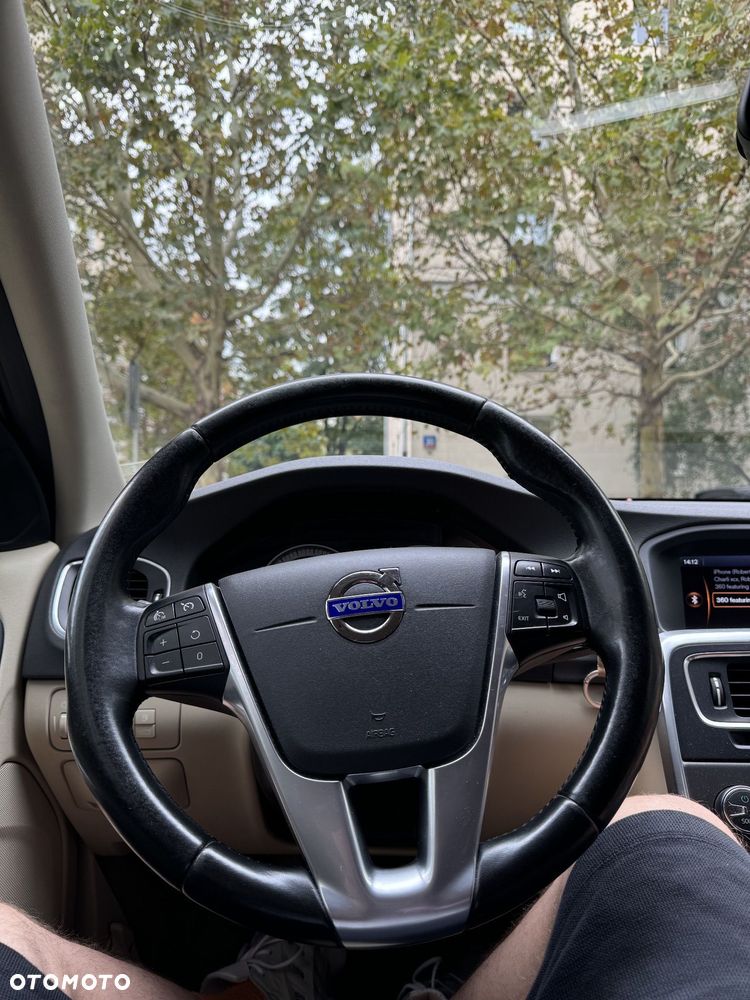 Volvo S60 D5 Summum - 17