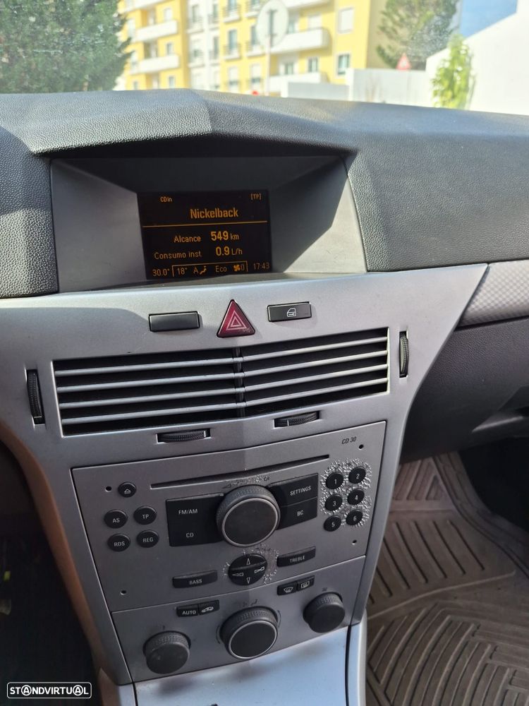 Opel Astra GTC 1.3 CDTI - 7