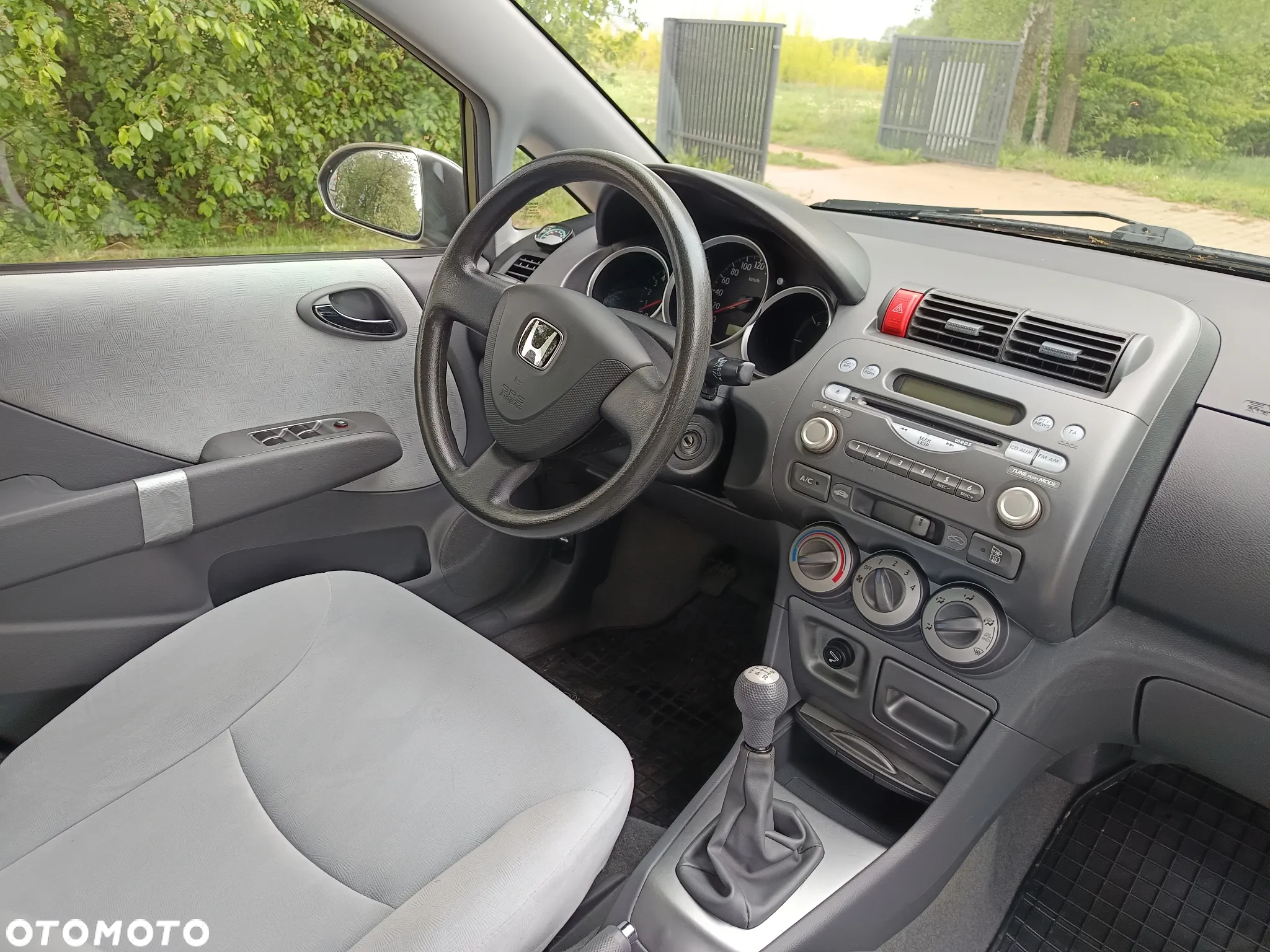 Honda City 1.4 Comfort - 12