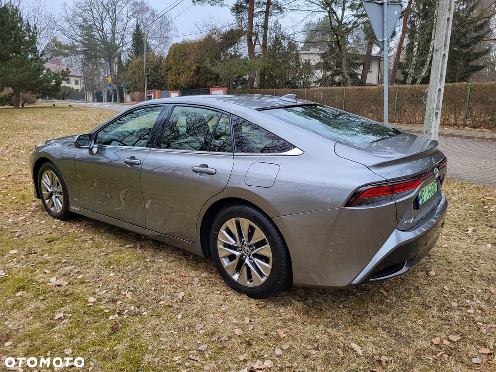 Toyota Mirai Advanced - 6
