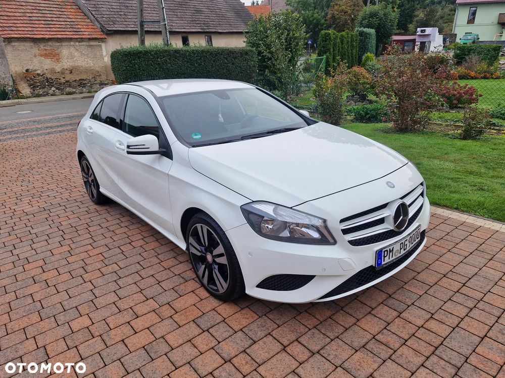 Mercedes-Benz Klasa A 180 (BlueEFFICIENCY) - 3
