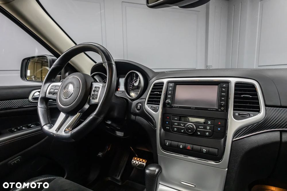 Jeep Grand Cherokee 6.4 V8 SRT8 - 32