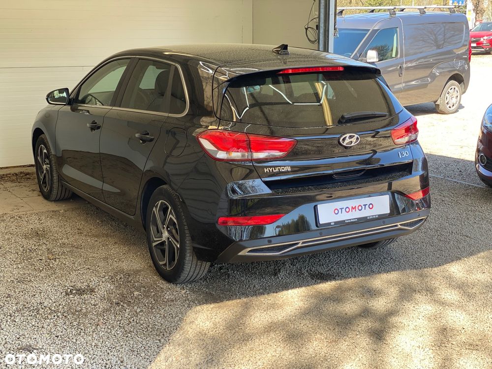 Hyundai i30 1.5 DPI Smart - 31