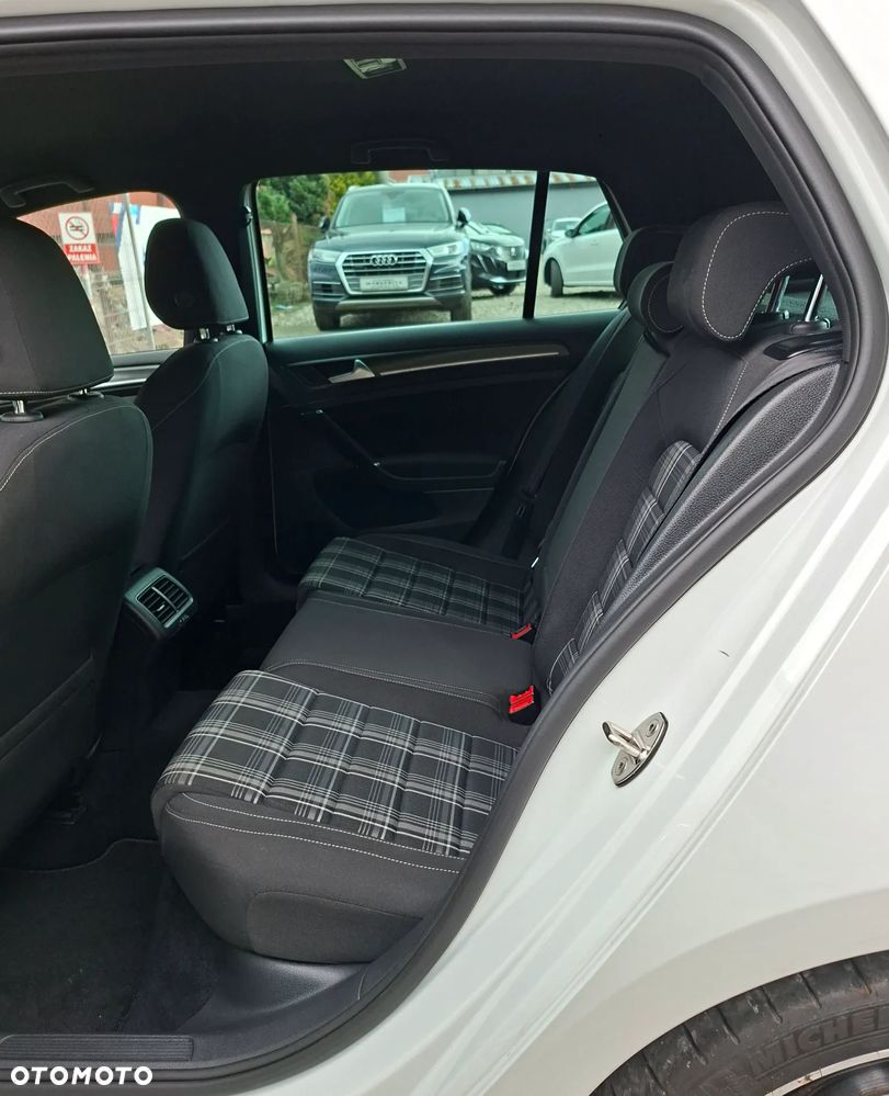 Volkswagen Golf GTD (BlueMotion Technology) DSG - 10