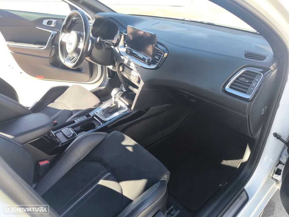 Kia ProCeed 1.4 T-GDI GT Line+SRF 7DCT - 13