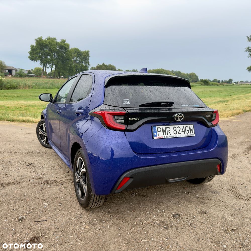 Toyota Yaris Hybrid 1.5 Style - 11