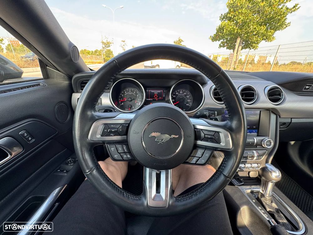 Ford Mustang - 11