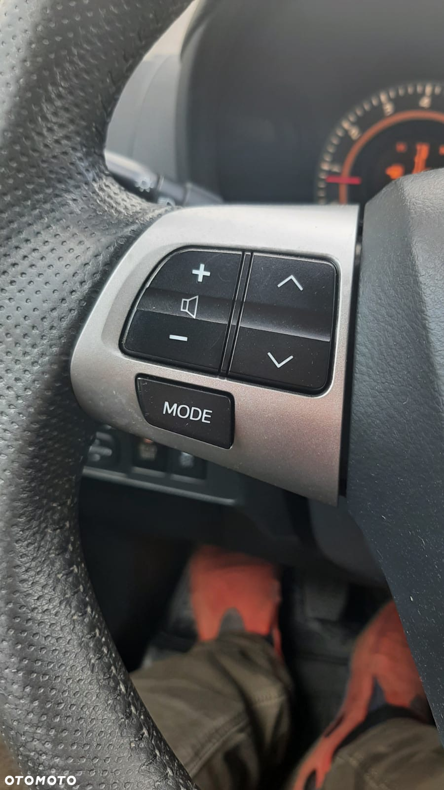 Toyota Auris 1.33 Dual-VVT-i Cool - 21