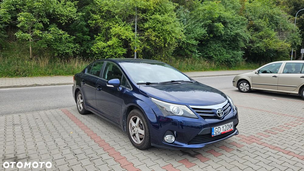 Toyota Avensis - 2