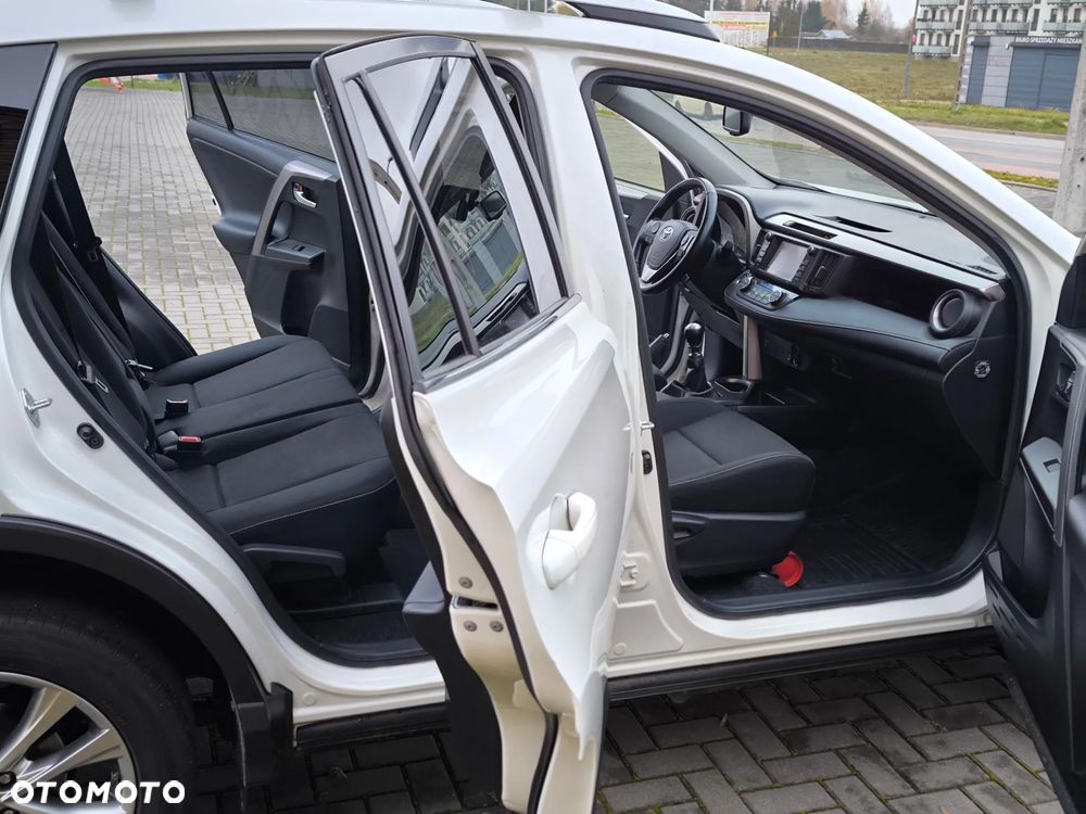 Toyota RAV4 2.0 D-4D 4x2 Start-Stop Executive - 17