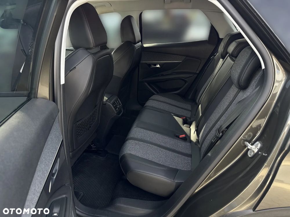 Nissan Qashqai 1.3 DIG-T mHEV N-Connecta Xtronic - 39