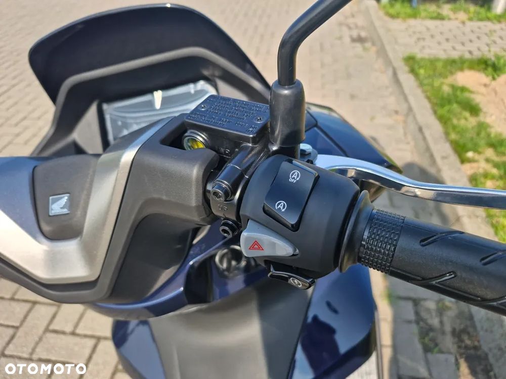 Honda PCX - 7
