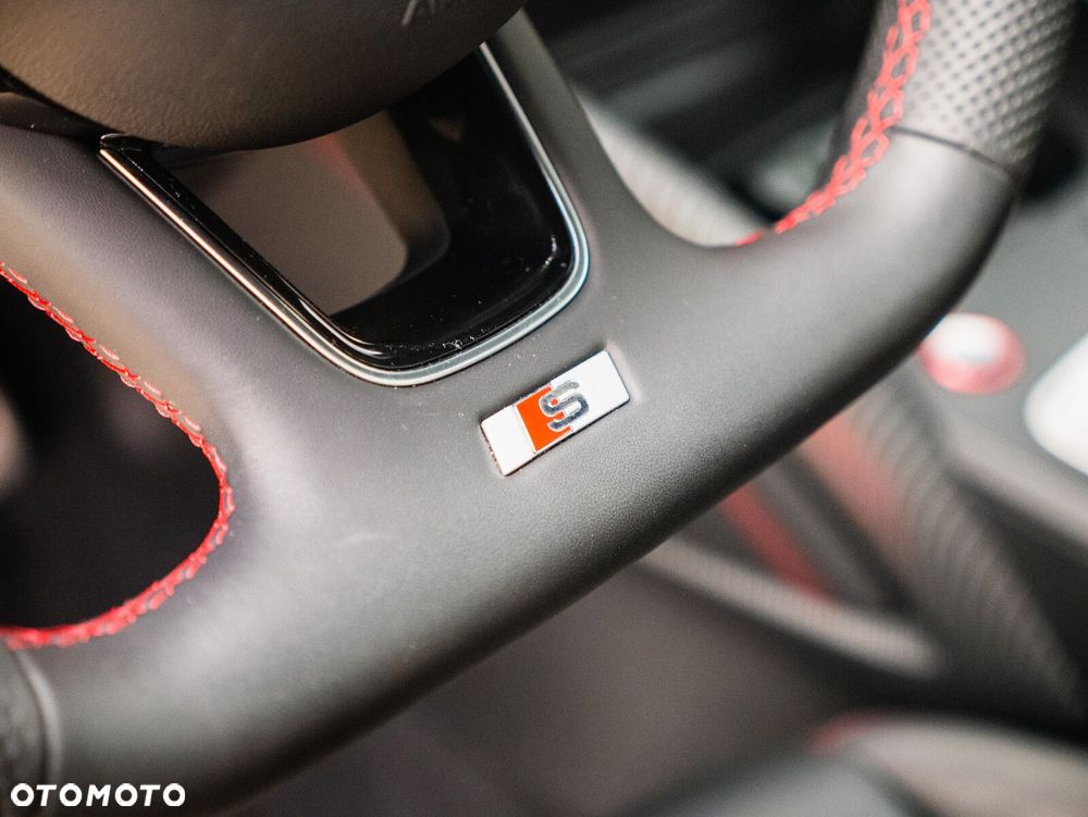 Audi SQ2 - 23
