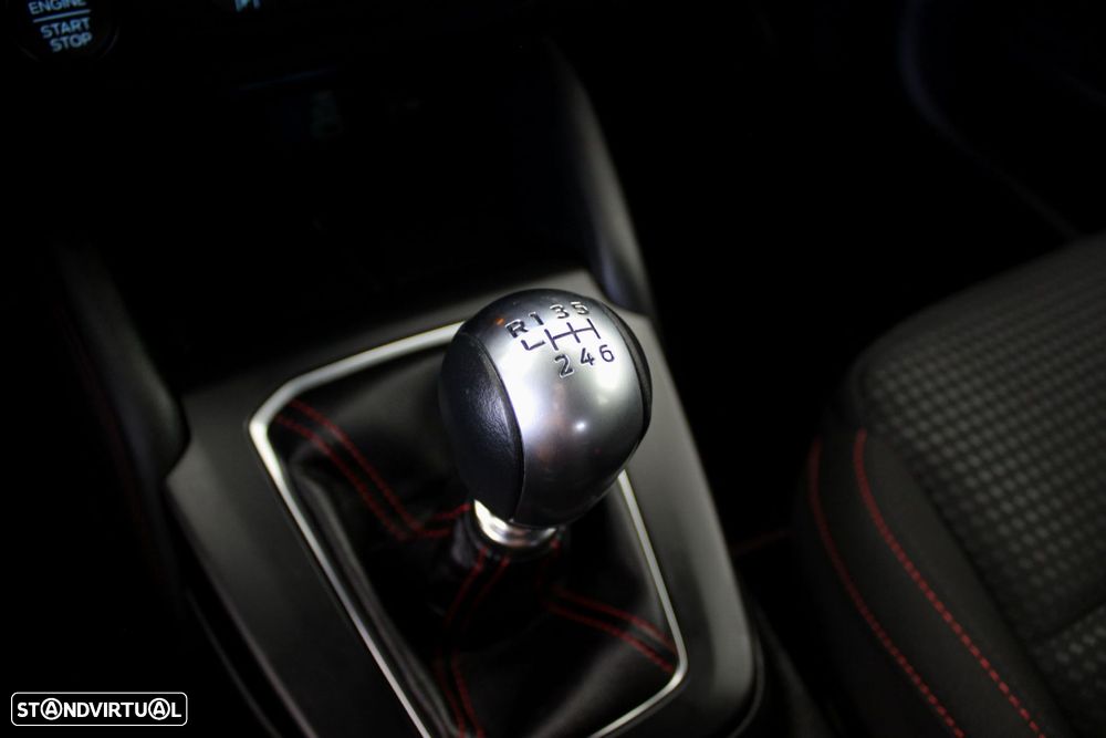 Ford Focus SW 1.5 TDCi EcoBlue ST-Line - 18