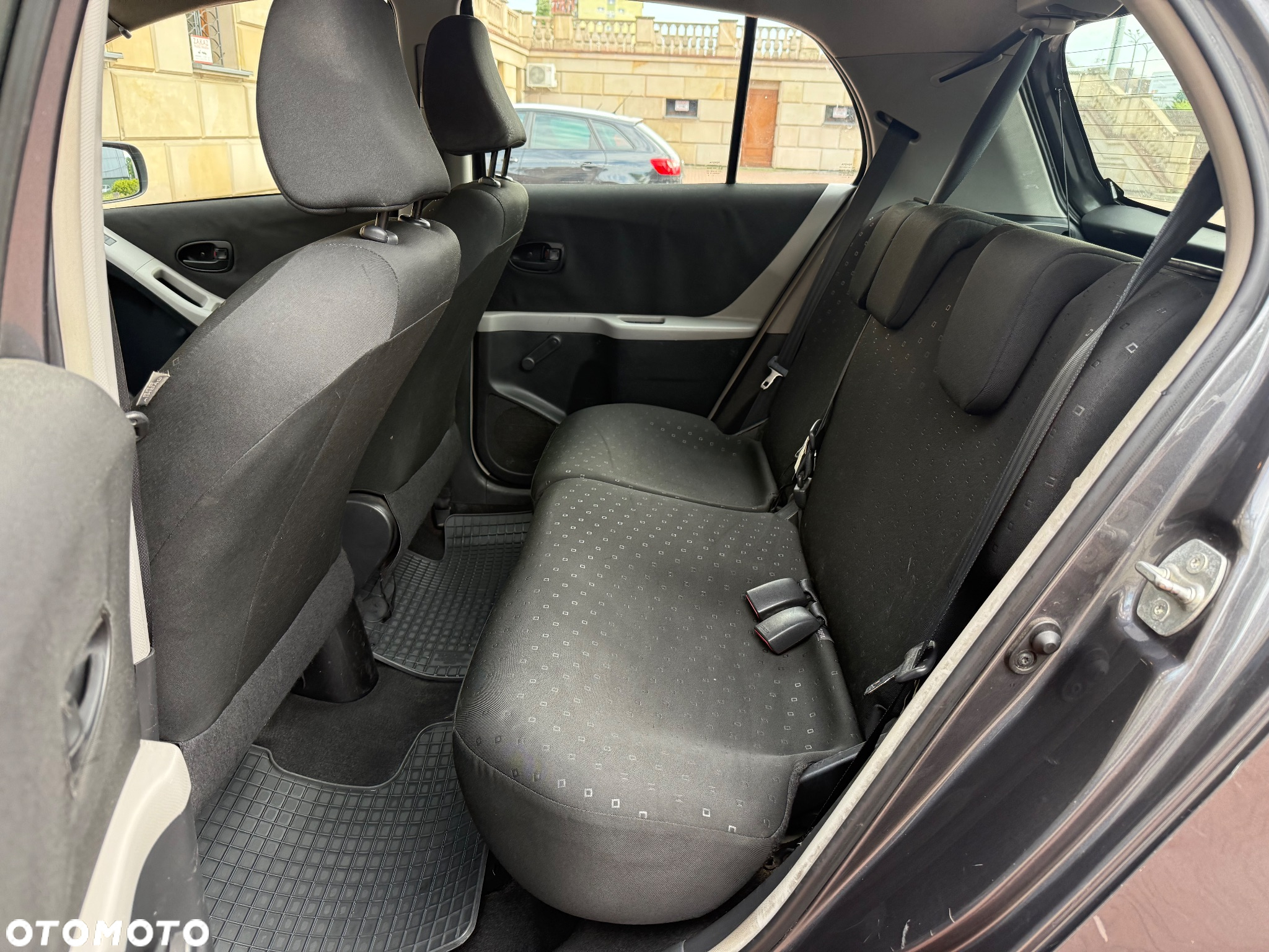 Toyota Yaris 1.3 Luna A/C - 19