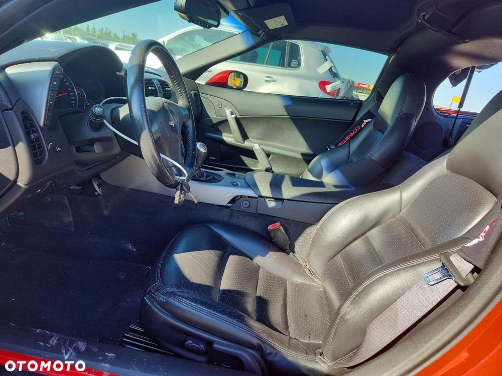 Chevrolet Corvette - 8