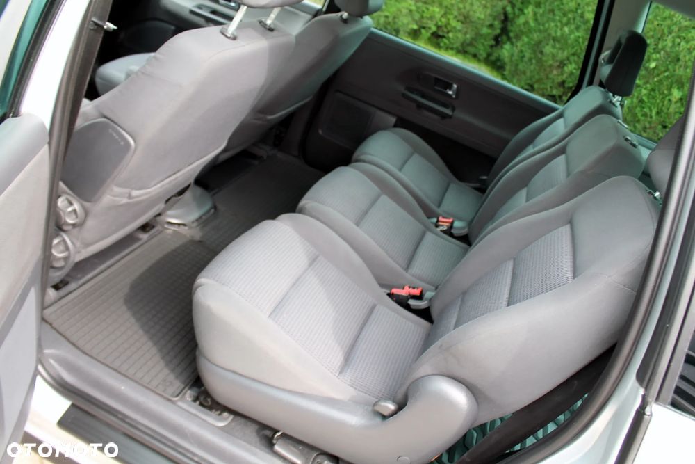 Volkswagen Sharan 1.9 TDI 4Motion Exclusive Edition - 12