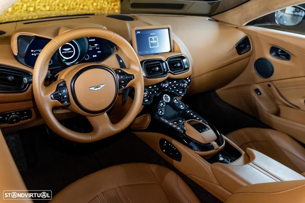 Aston Martin Vantage Roadster V8 - 30