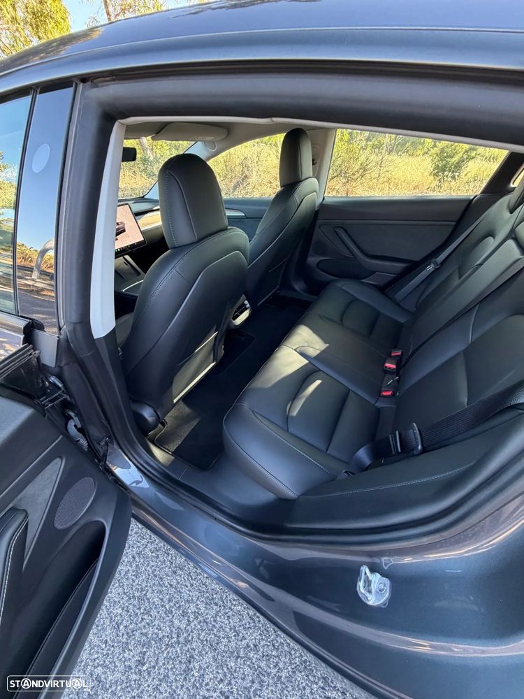 Tesla Model 3 Long Range AWD Dual Motor Performance - 5