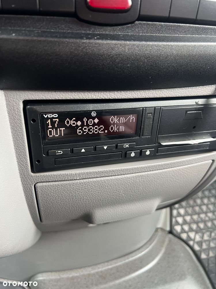 Volkswagen Crafter - 19