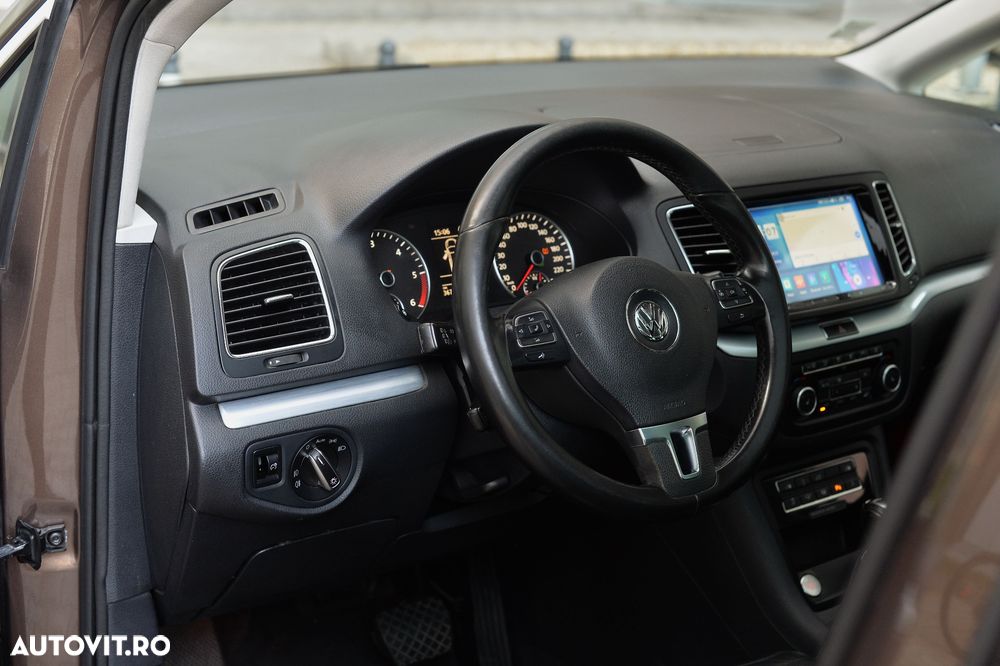 VOLKSWAGEN Sharan 2011 — imagine 17