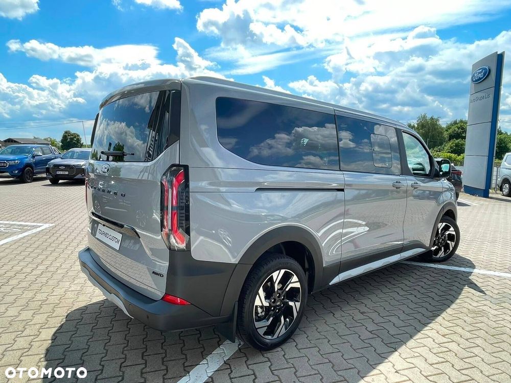 Ford Tourneo Custom - 14