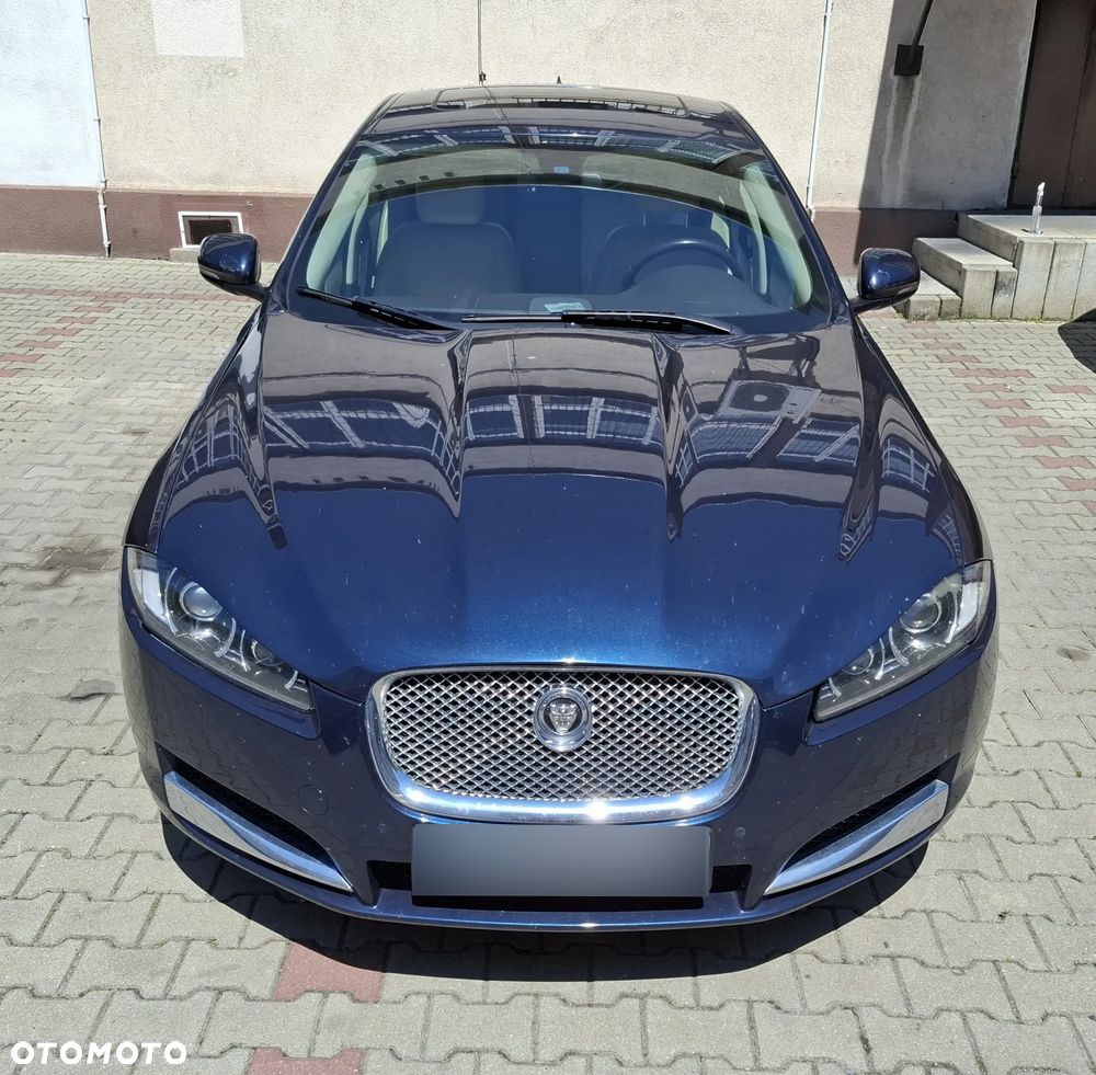 Jaguar XF 3.0 V6 D Premium Luxury - 11