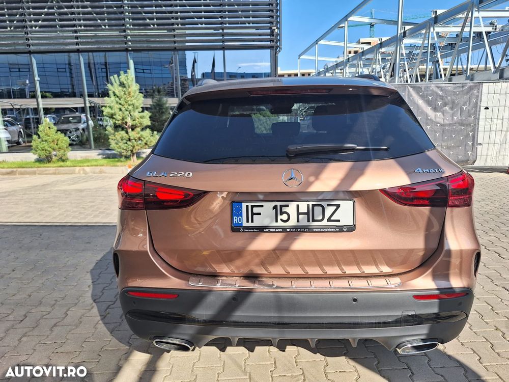 Mercedes-Benz GLA - 5