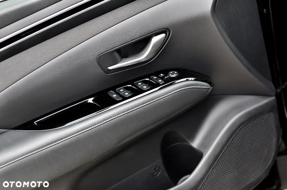 Hyundai Tucson 1.6 CRDi 48V-Hybrid 2WD DCT Select - 19