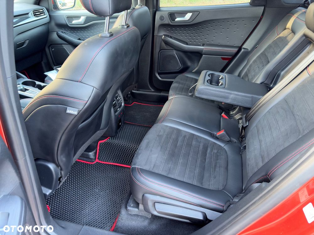 Ford Kuga 2.0 EcoBlue 4x4 ST-LINE - 30