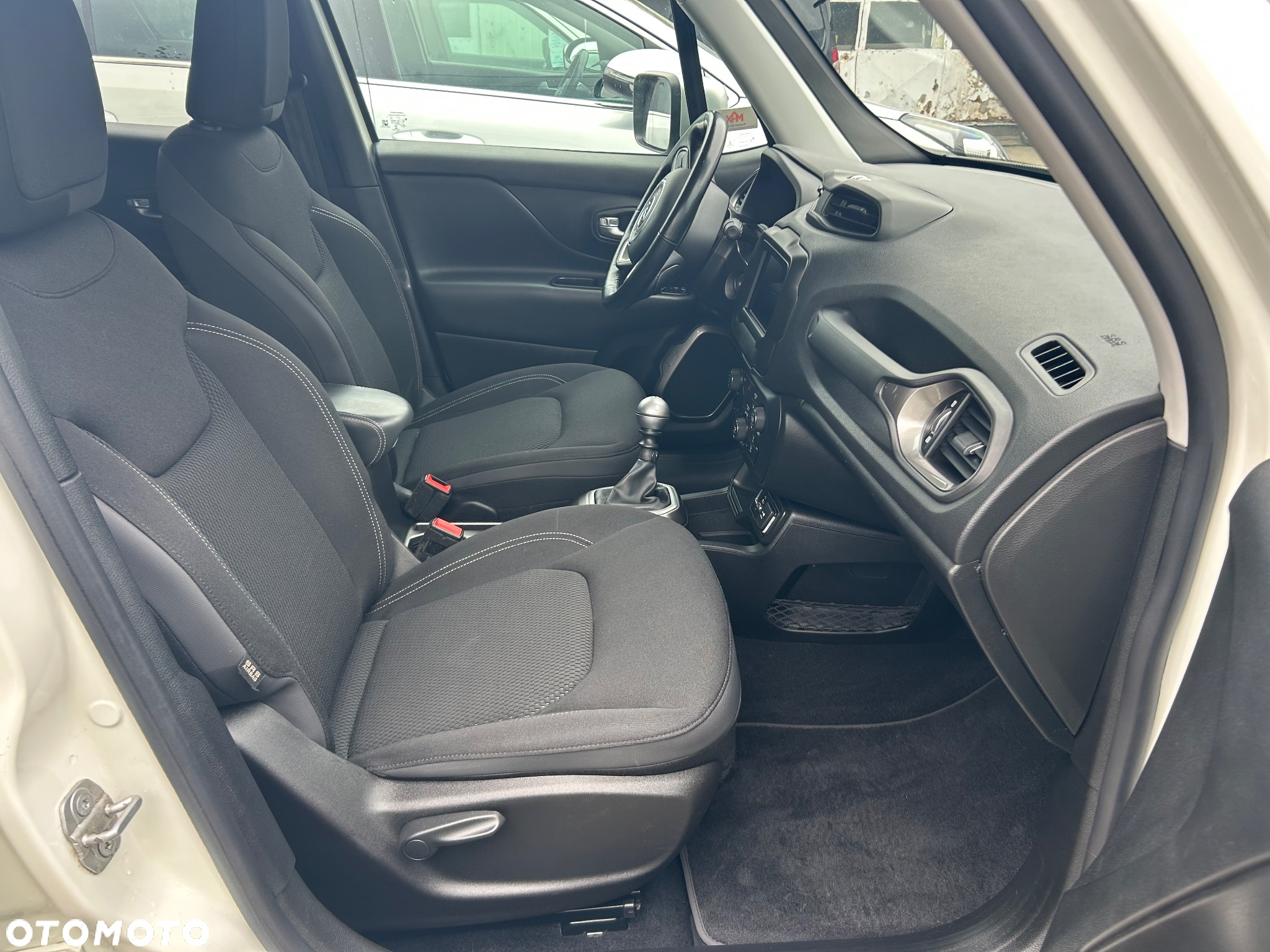 Jeep Renegade 1.4 MultiAir Limited FWD S&S - 22