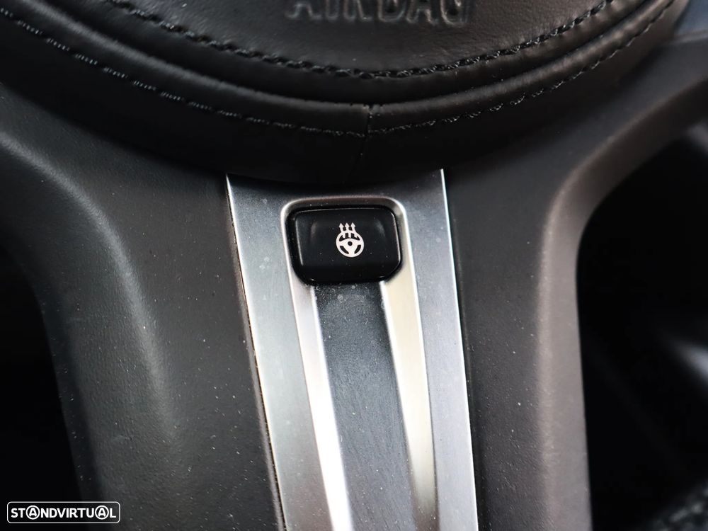BMW 330 e Aut. M Sport - 16