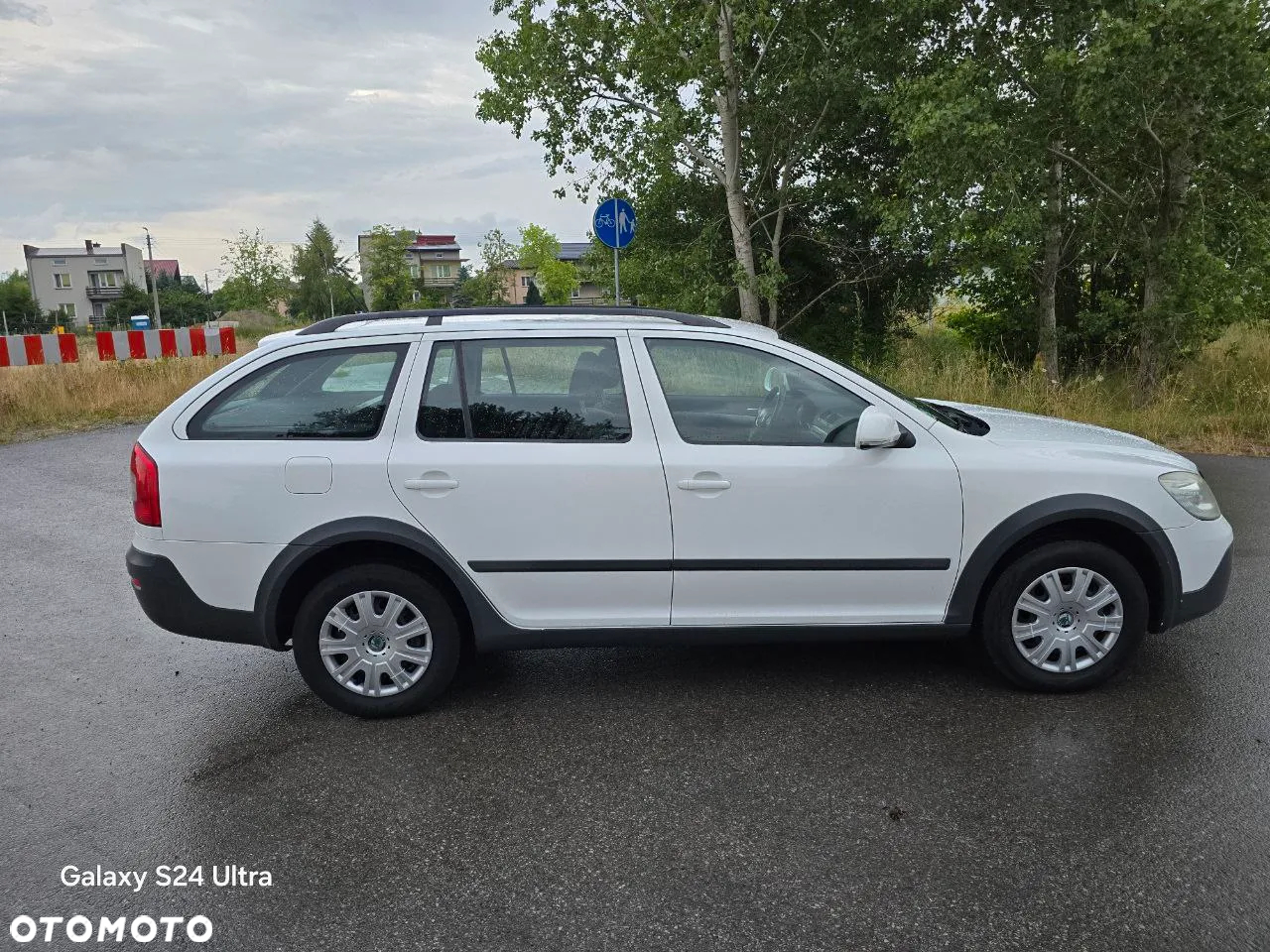 Skoda Octavia Combi 2.0 TDI DPF 4x4 Scout - 6