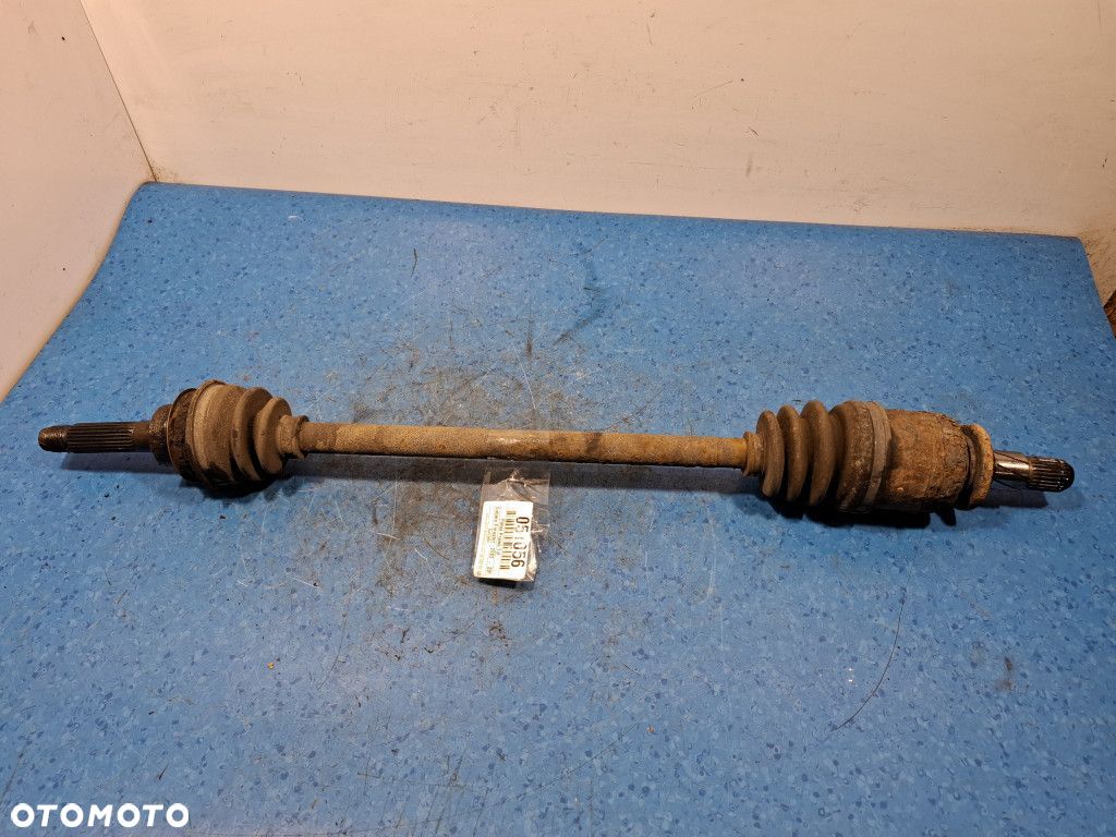 SUBARU FORESTER II 2.0T PÓŁOŚ PRAWA TYŁ  EJ205 - 1