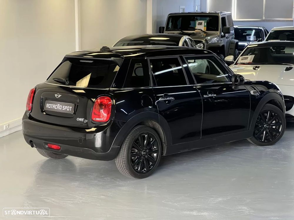 MINI 5 Portas One D - 16