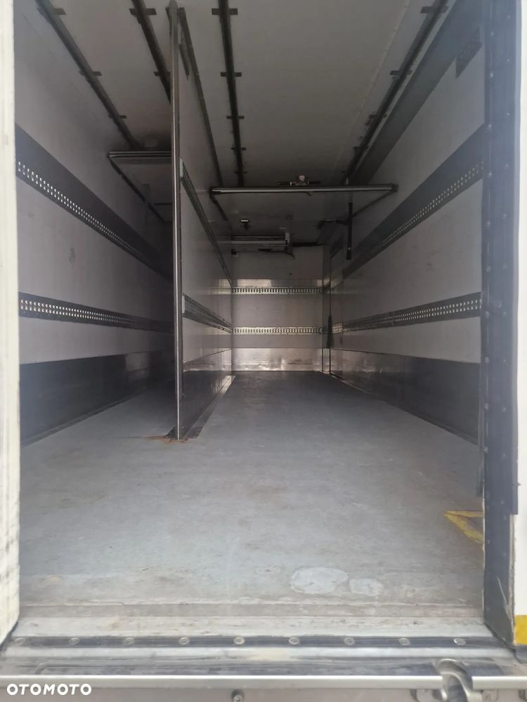 Renault D 250.16 - 5