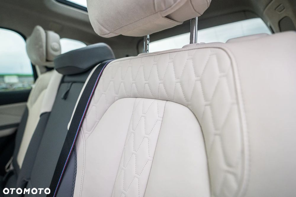 BMW X7 M60i xDrive mHEV sport - 18
