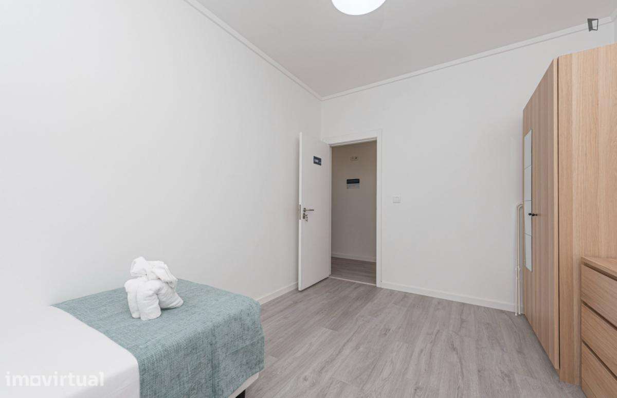 Quarto - localizado em Saldanha Lisbon - Grande imagem: 4/18