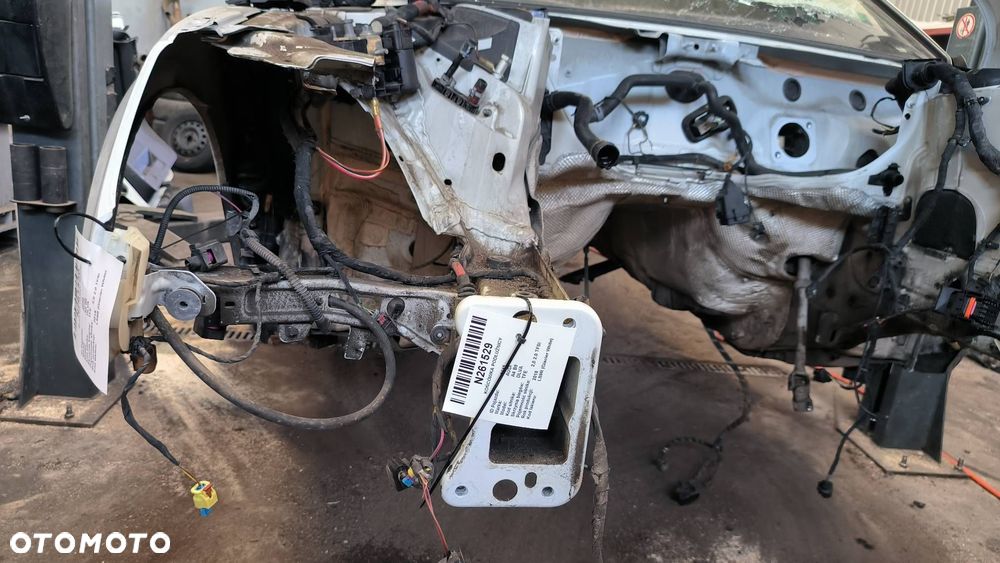 KOŃCÓWKA PODŁUŻNICY AUDI A4 B9 S-LINE - 2