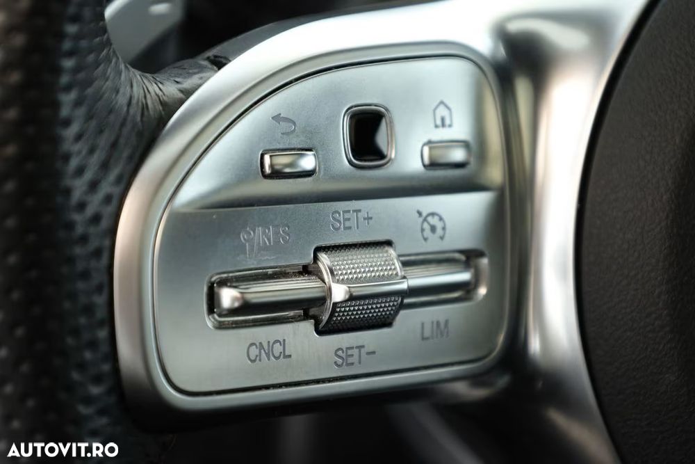 Mercedes-Benz GLB 200 d 8G-DCT AMG Line - 11