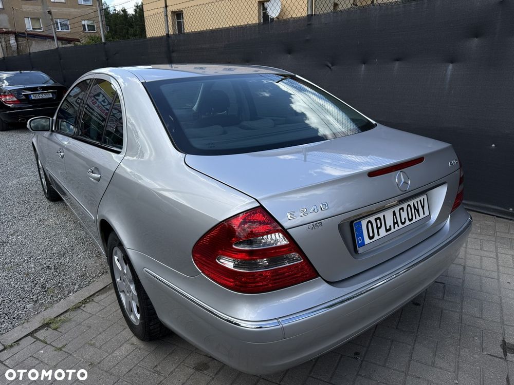 Mercedes-Benz Klasa E 240 Elegance - 15