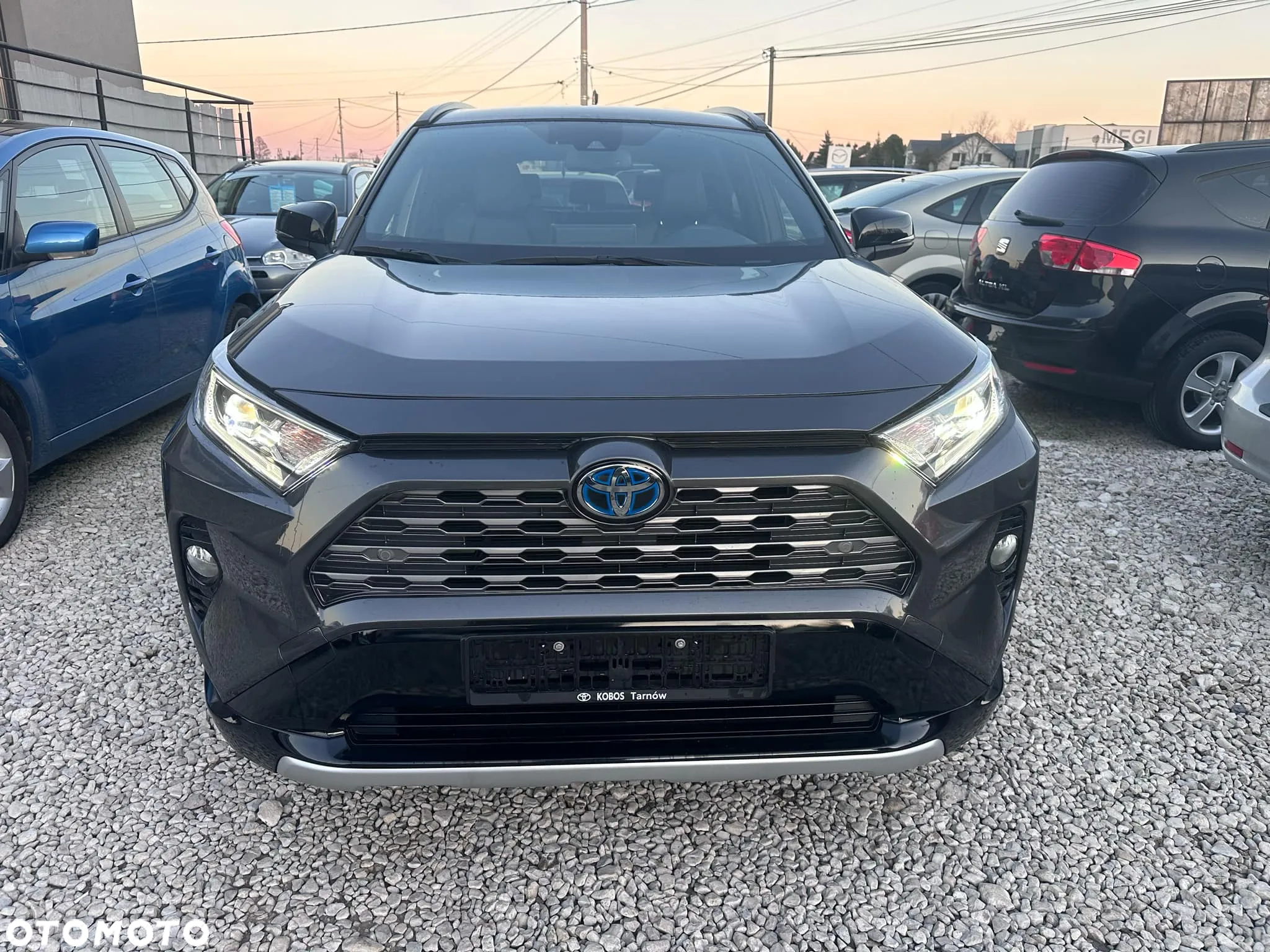 Toyota RAV4 2.5 Hybrid Selection 4x2 - 5