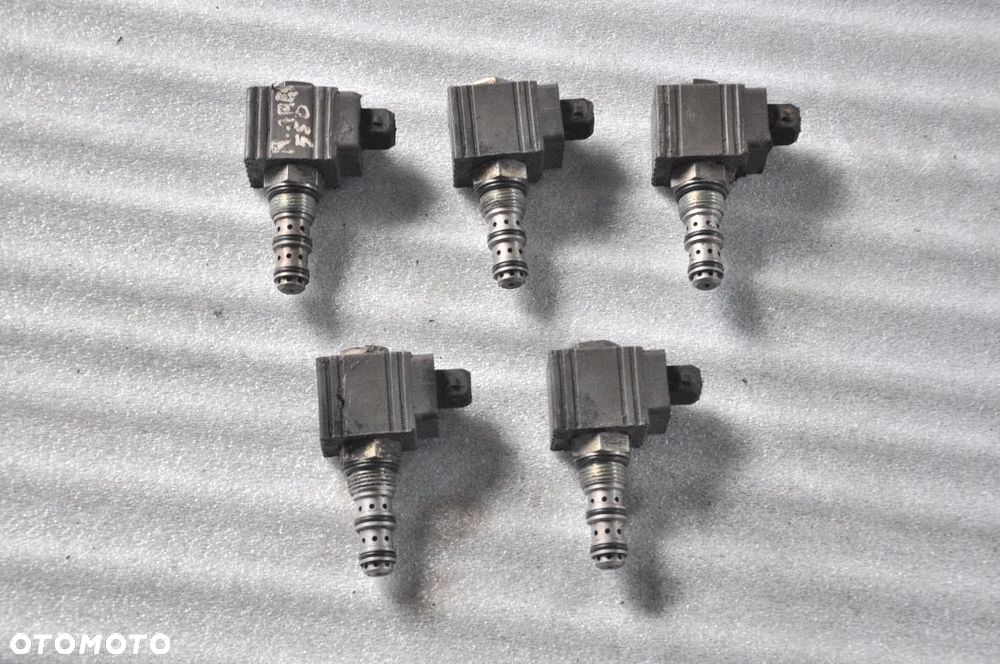CEWKA CEWKI RENAULT ARES 550 PARKER 851868 - 1