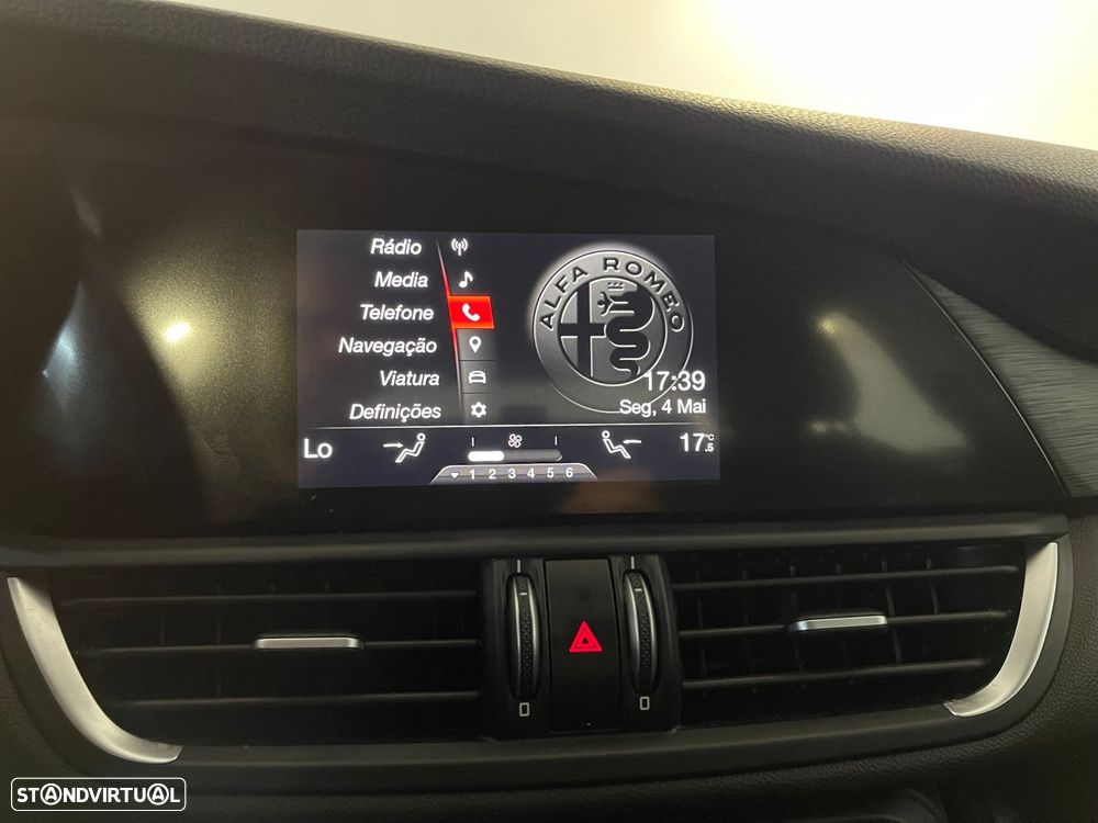 Alfa Romeo Giulia 2.2 D - 22
