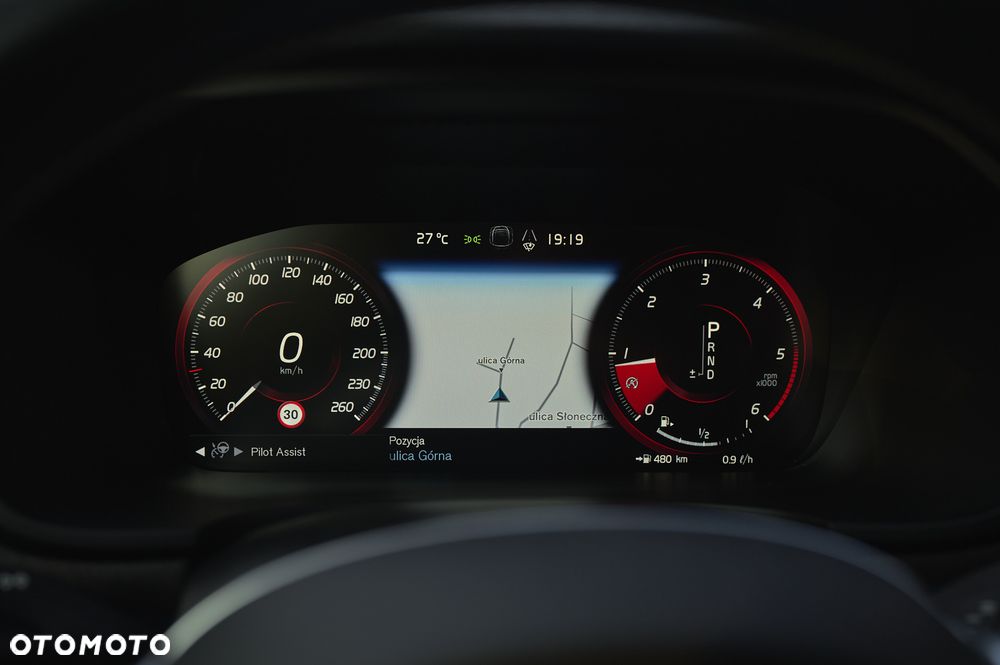 Volvo V90 Cross Country D5 SCR AWD Pro - 28